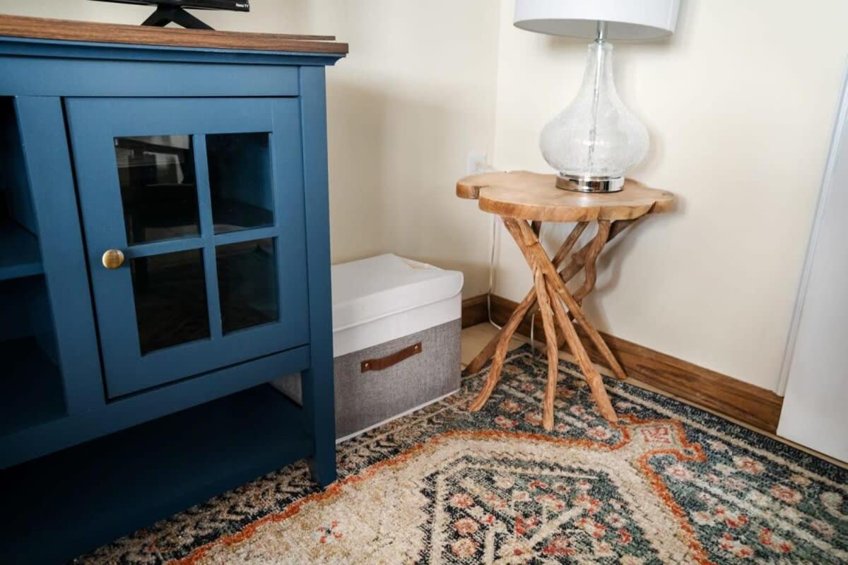 Modern Mountain Cottage W Hot Tub, Fire Pit, Wifi Inwood エクステリア 写真